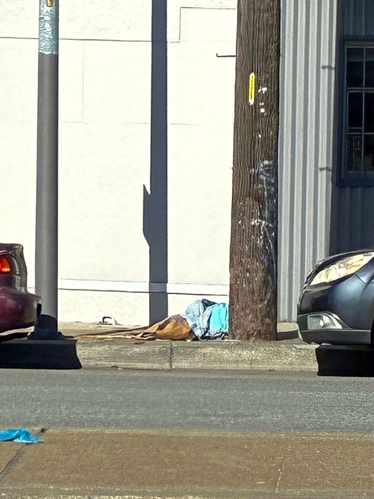 Photo attached to case 202000186835