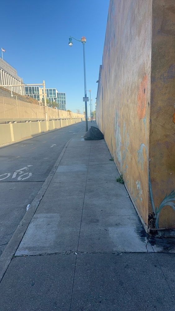 Photo attached to case 202000187824
