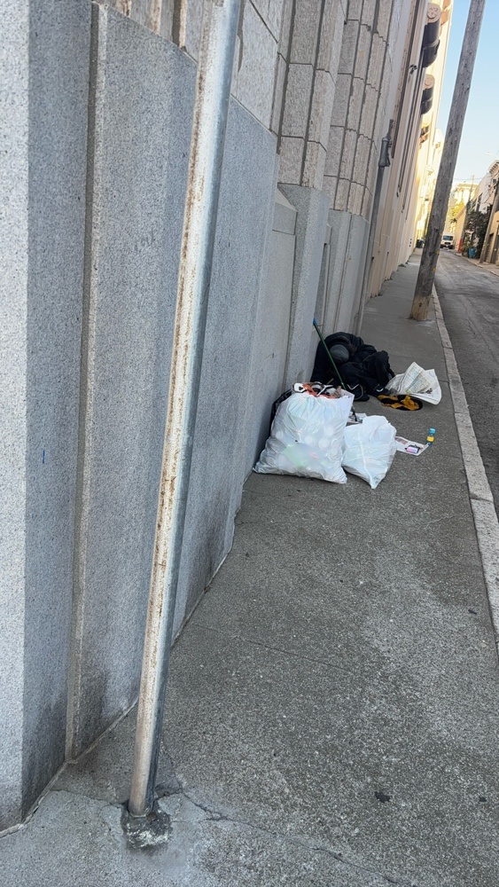 Photo attached to case 202000187931