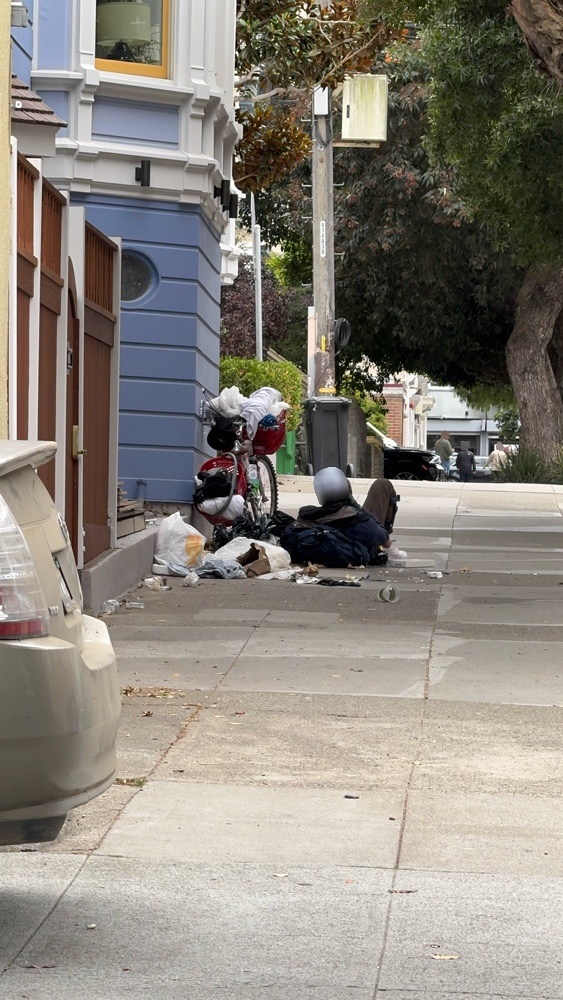 Photo attached to case 202000207612