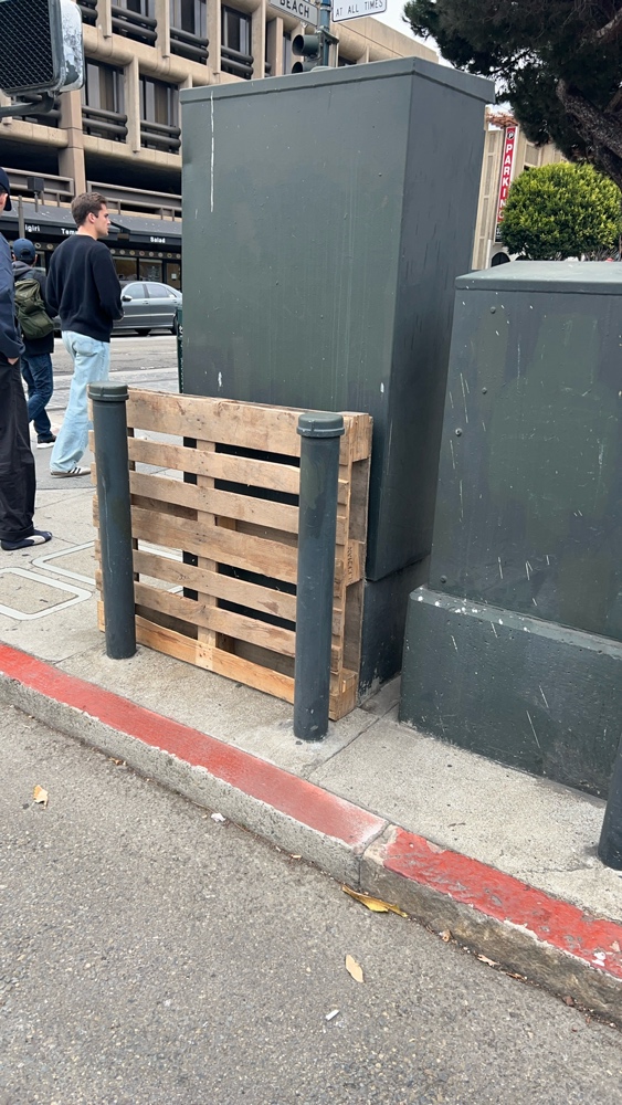 Photo attached to case 202000207723