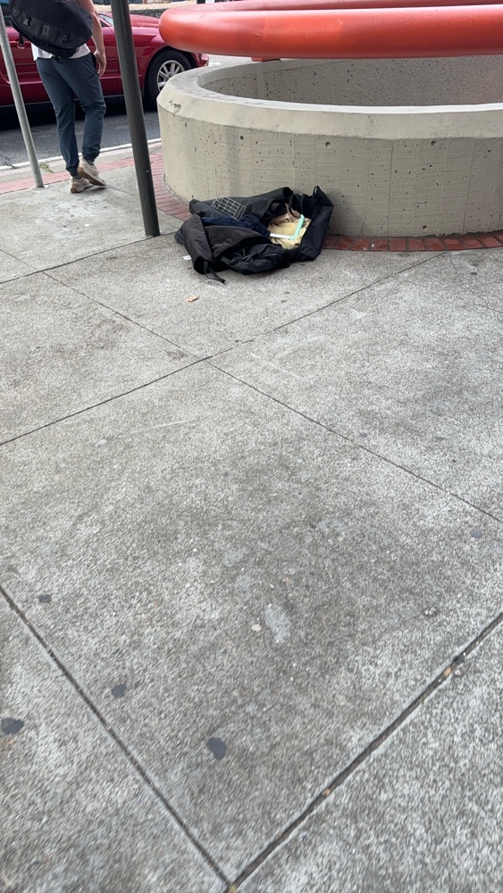 Photo attached to case 202000208431
