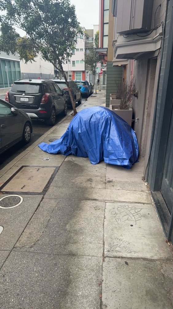 Photo attached to case 202000209886