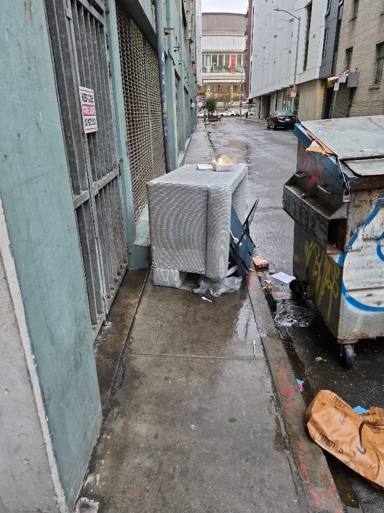 Photo attached to case 202000209896