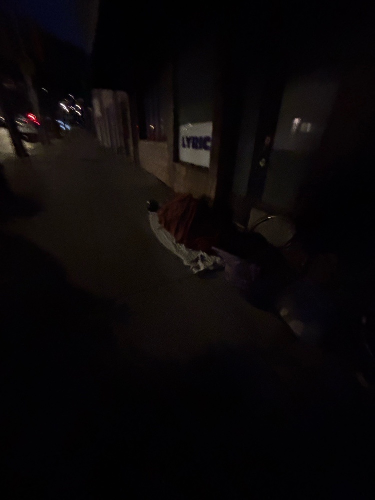 Photo attached to case 202000209911