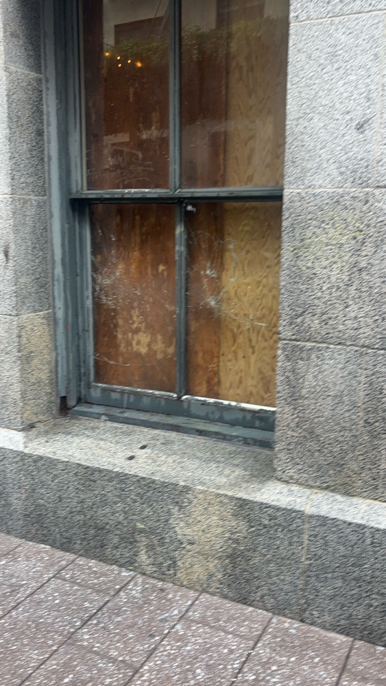 Photo attached to case 202000210374