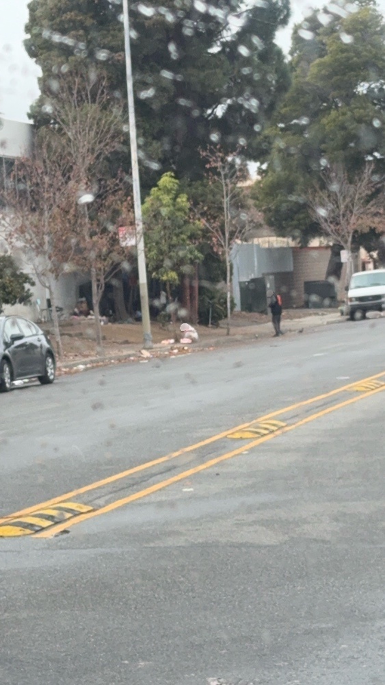 Photo attached to case 202000211393