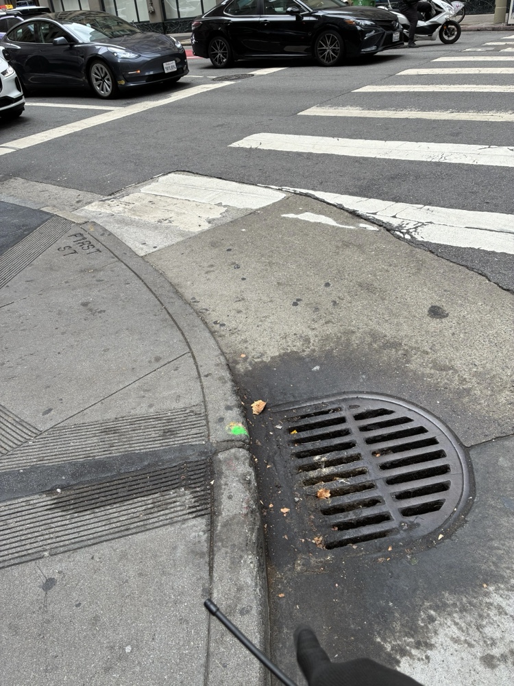 Photo attached to case 202000211494