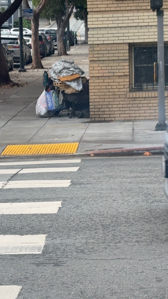 Photo attached to case 202000211511