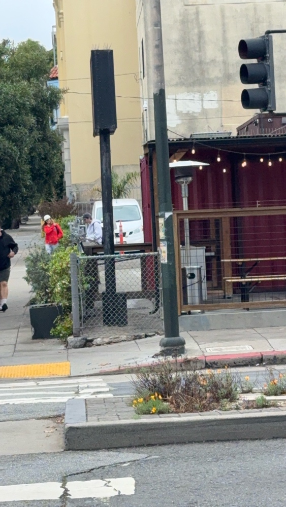 Photo attached to case 202000211593