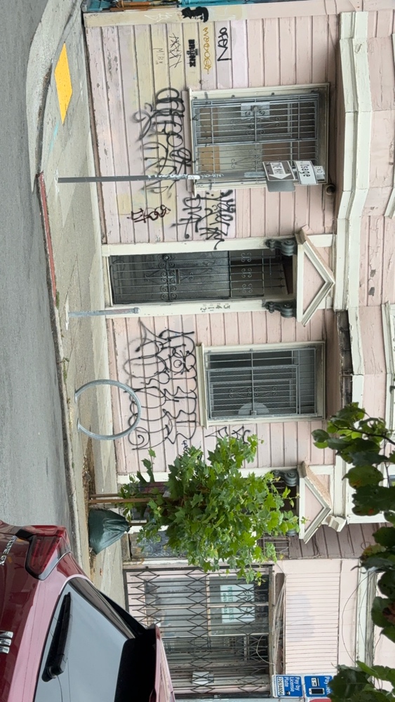 Photo attached to case 202000211769