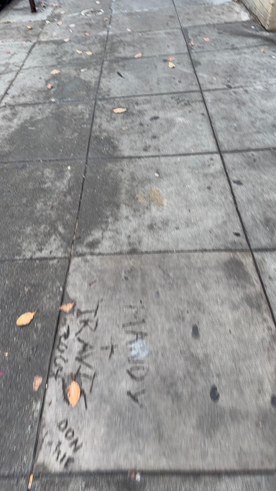 Photo attached to case 202000211784