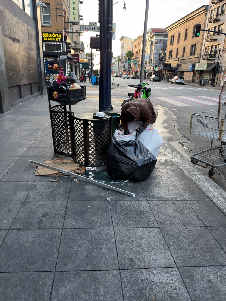 Photo attached to case 202000213549