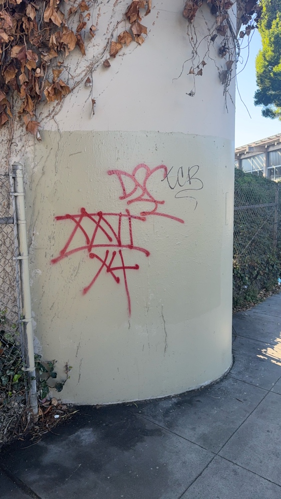 Photo attached to case 202000215321