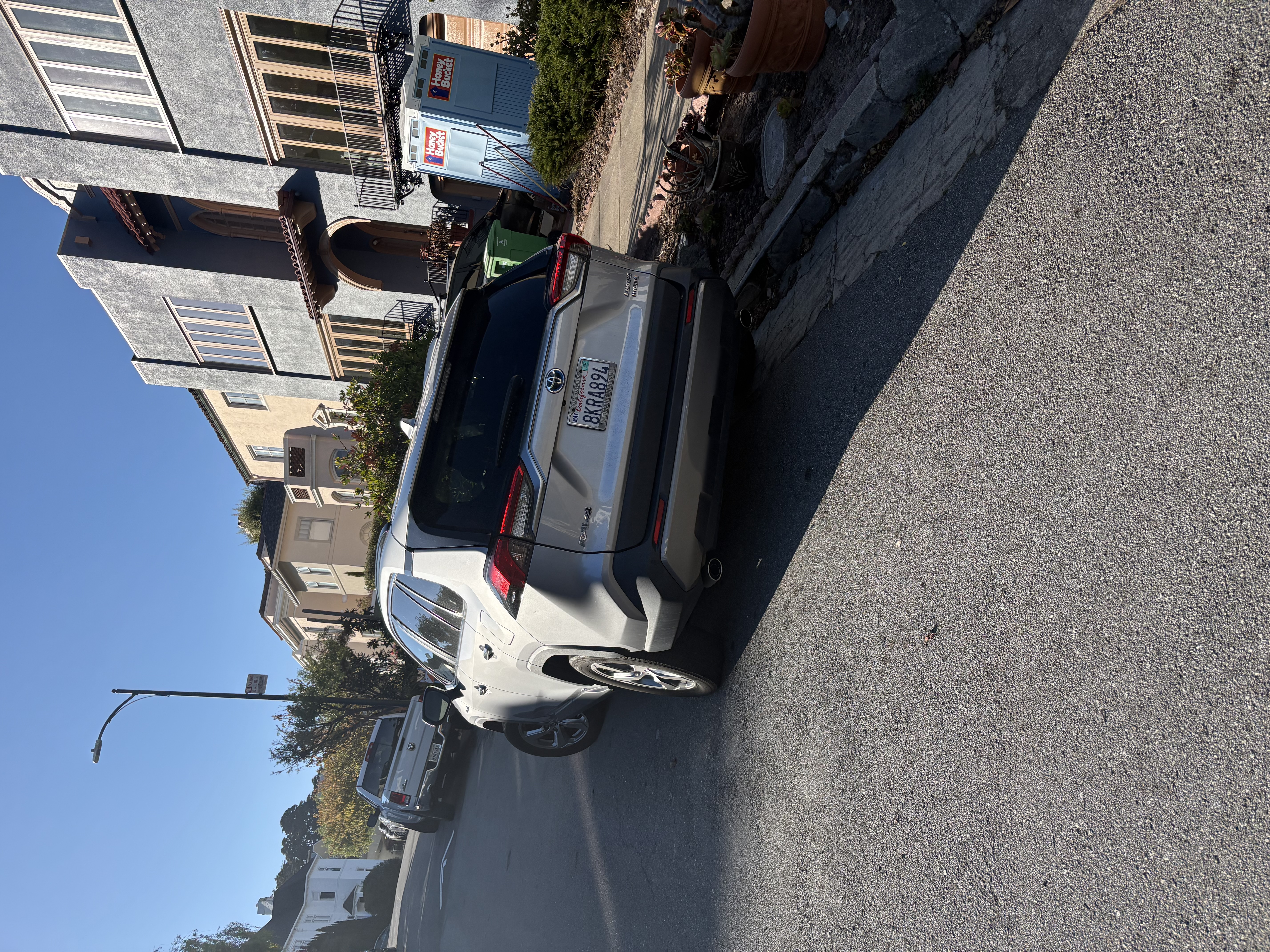 Photo attached to case 202000215786
