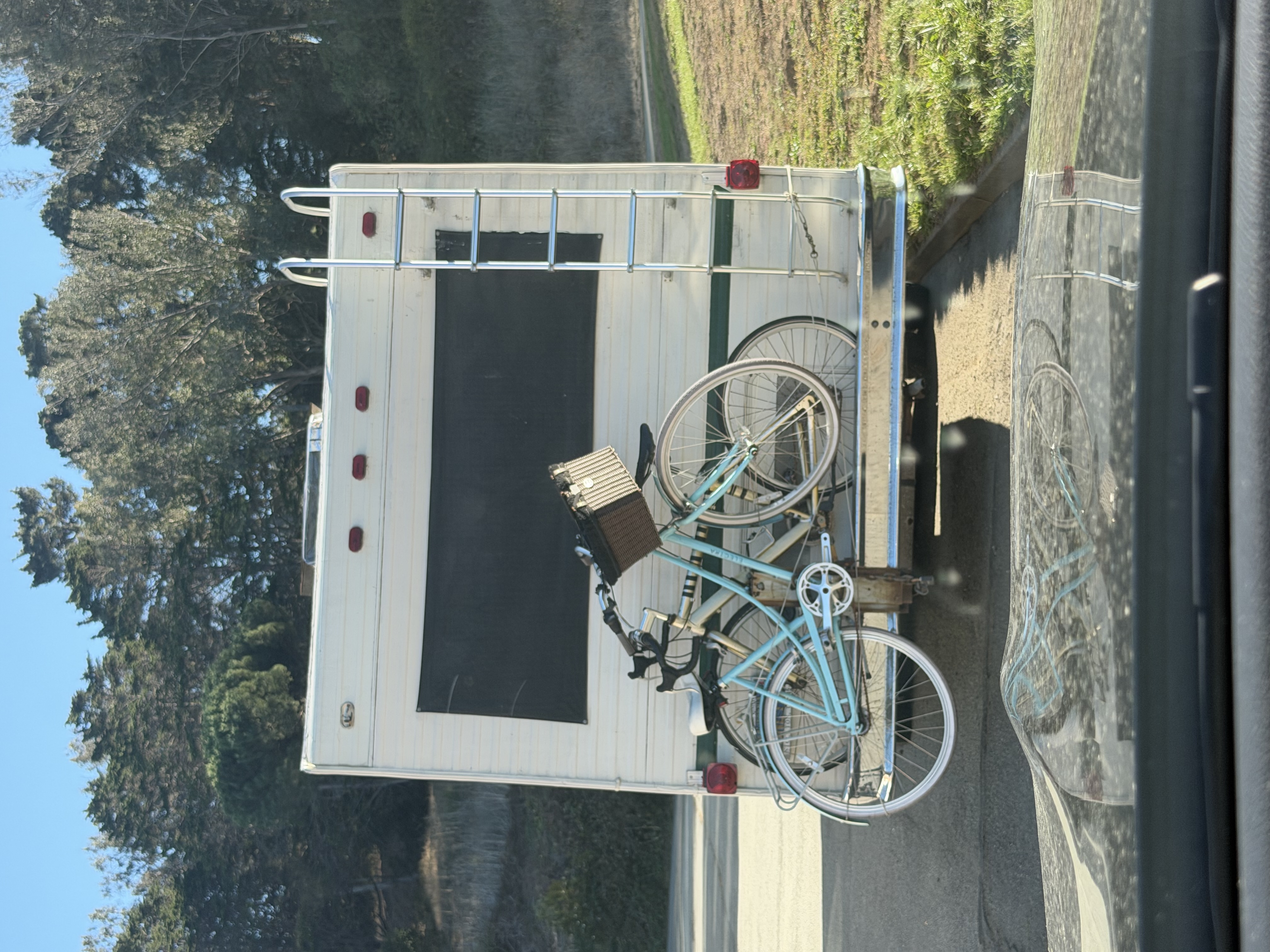 Photo attached to case 202000216216