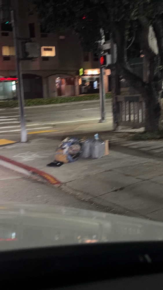 Photo attached to case 202000216339