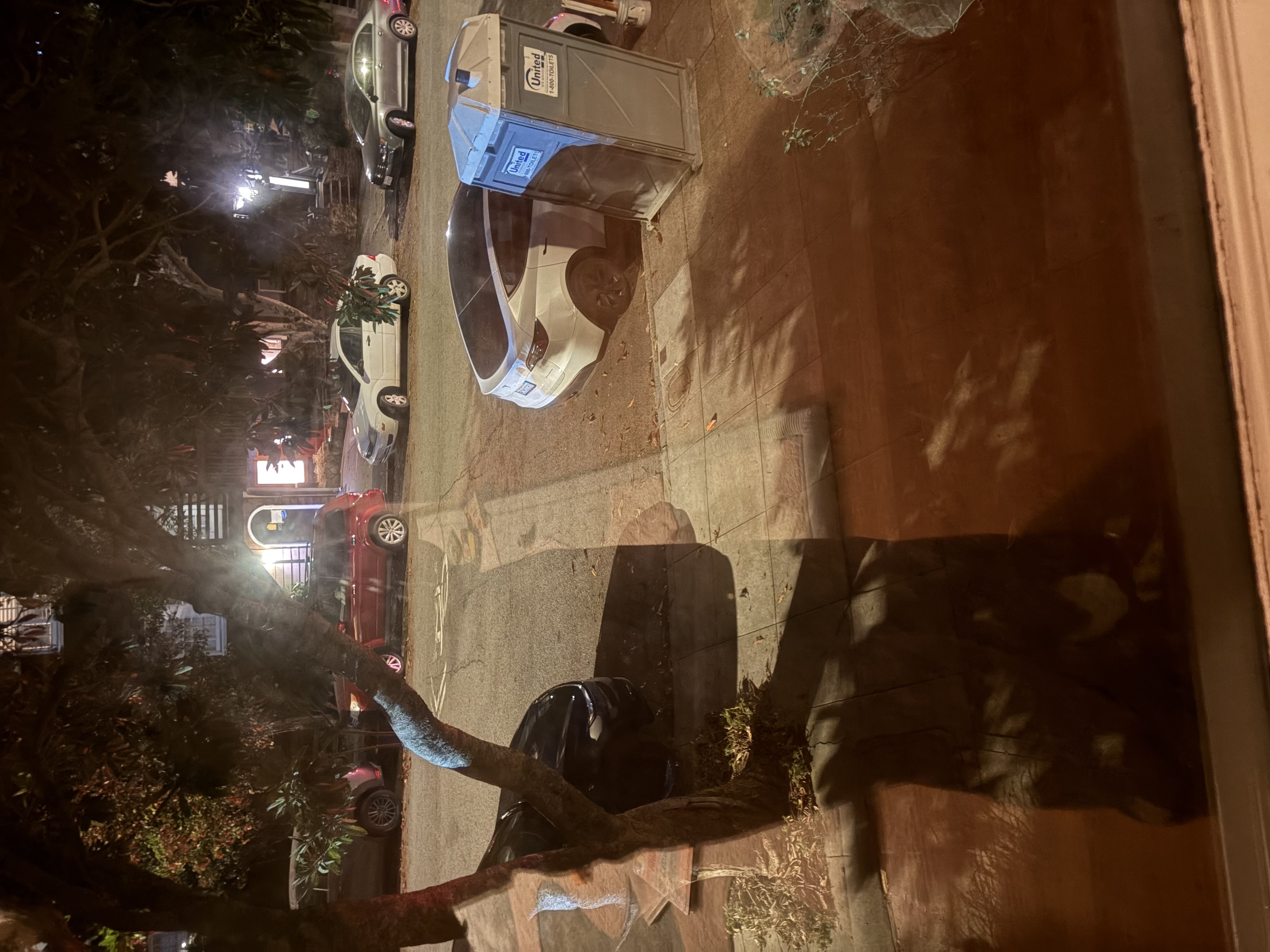 Photo attached to case 202000216449