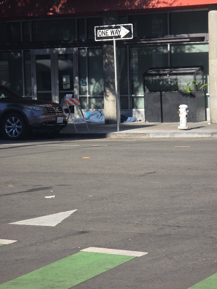 Photo attached to case 202000217914