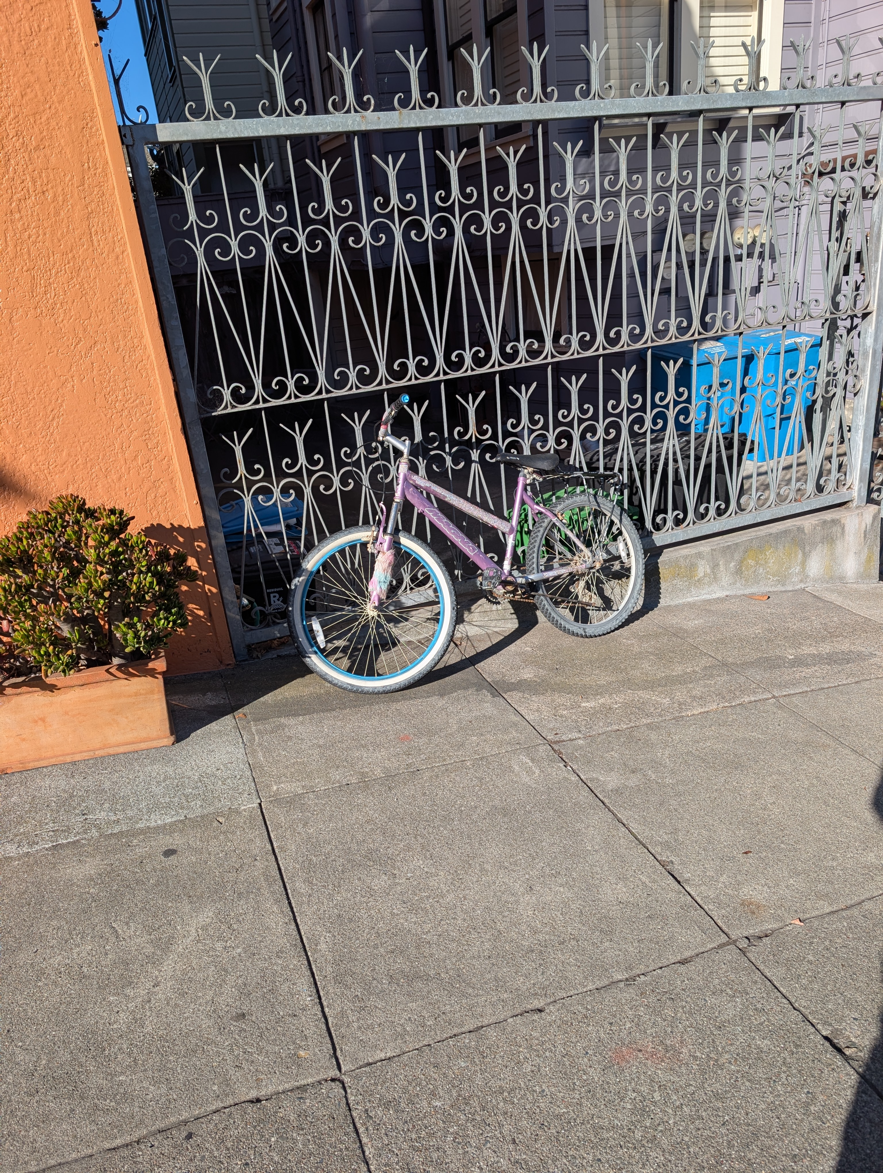 Photo attached to case 202000218035