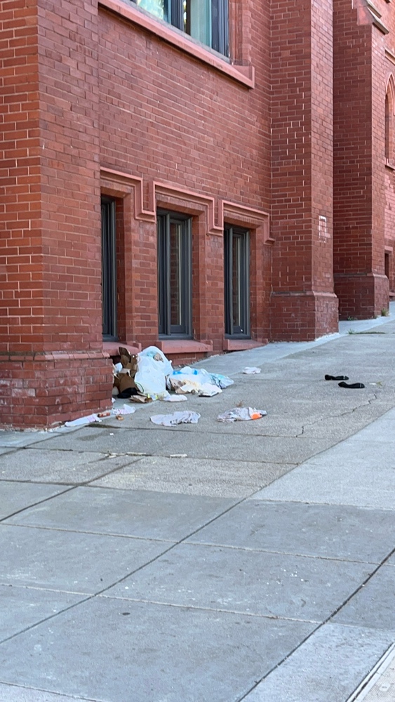Photo attached to case 202000218188
