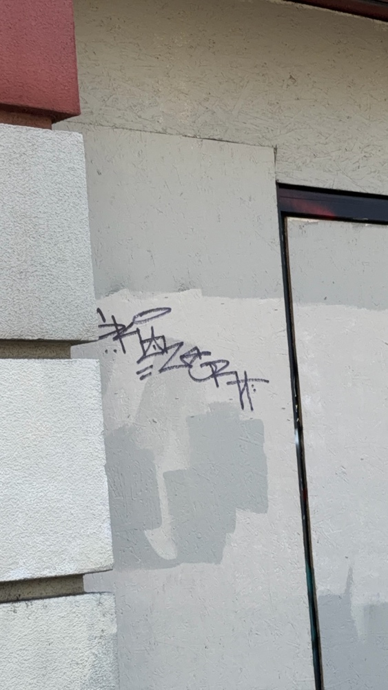 Photo attached to case 202000218380