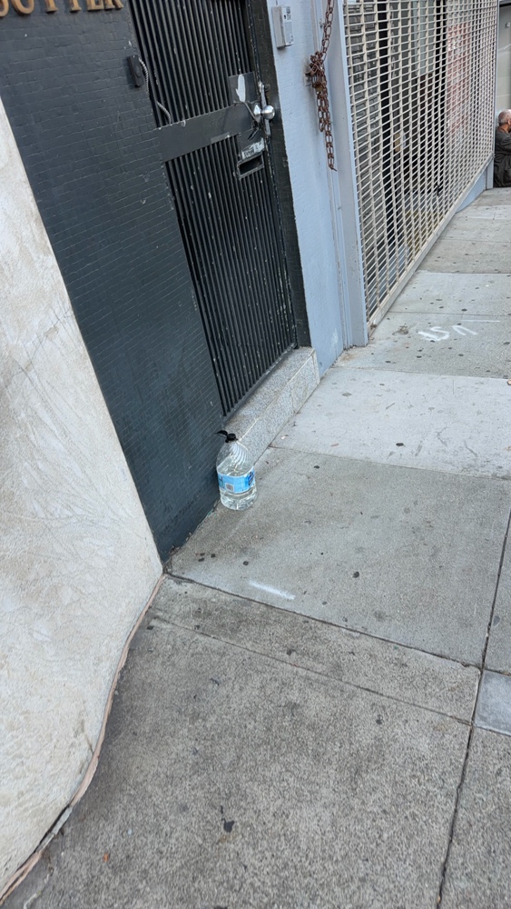 Photo attached to case 202000219634
