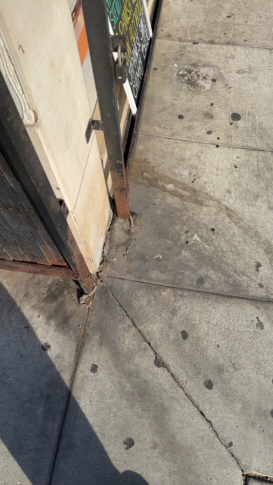 Photo attached to case 202000221713