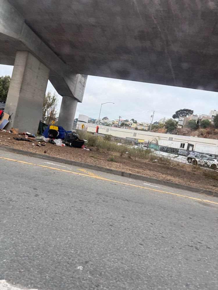 Photo attached to case 202000225575