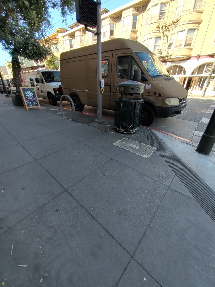 Photo attached to case 202000227475