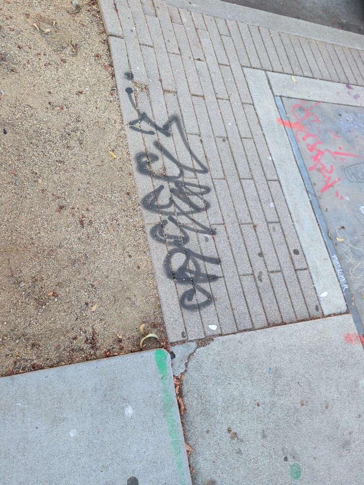 Photo attached to case 202000228280