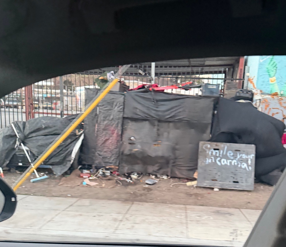 Photo attached to case 202000228439