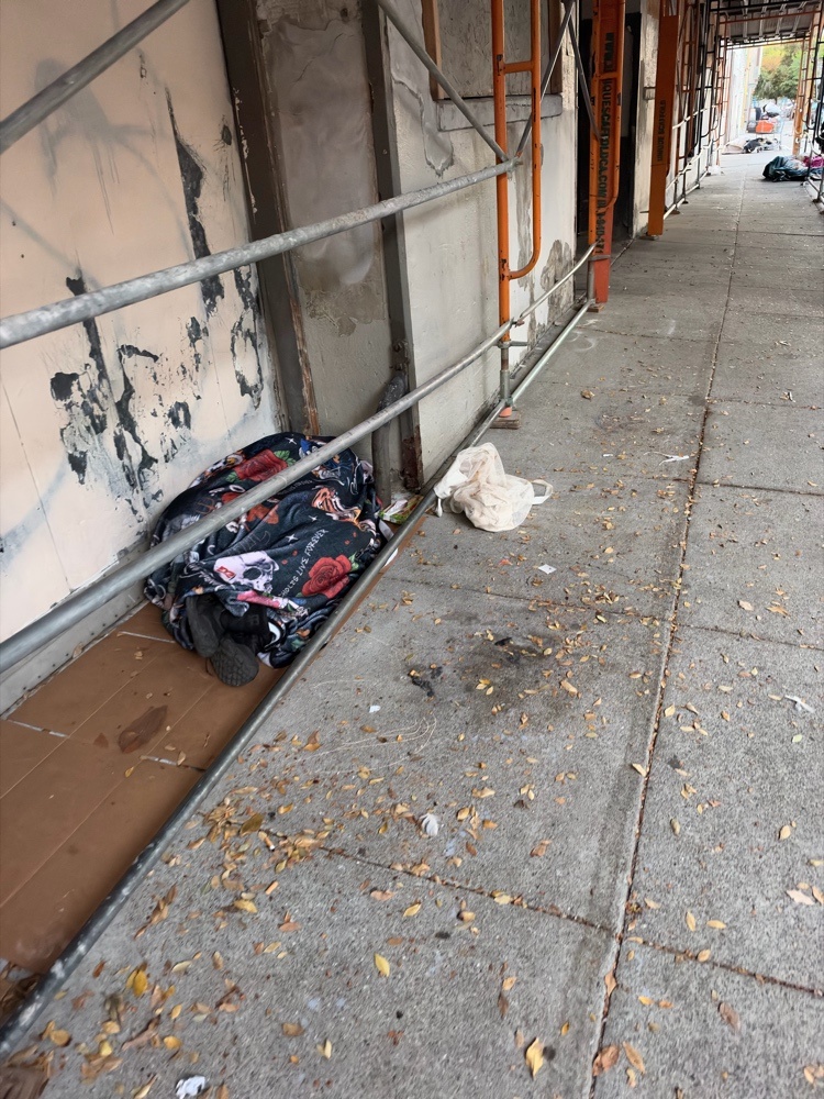 Photo attached to case 202000231578