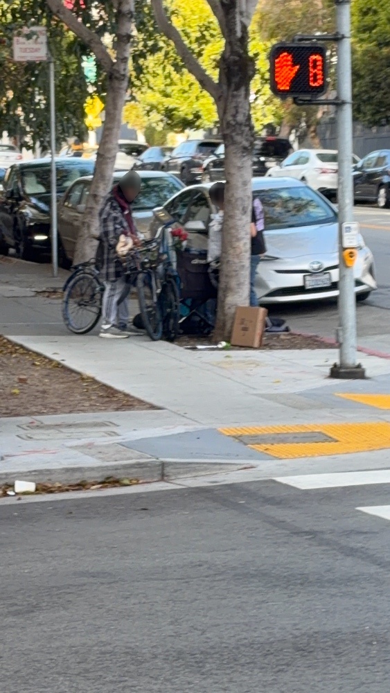 Photo attached to case 202000232173