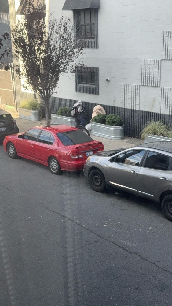Photo attached to case 202000232185
