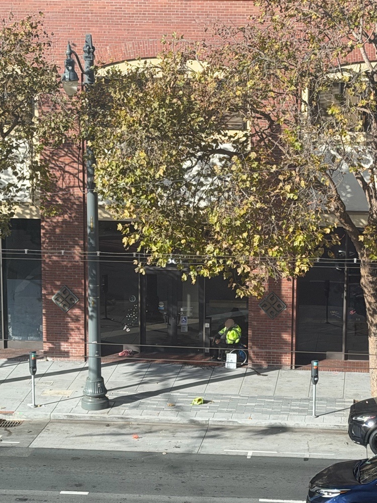 Photo attached to case 202000232248