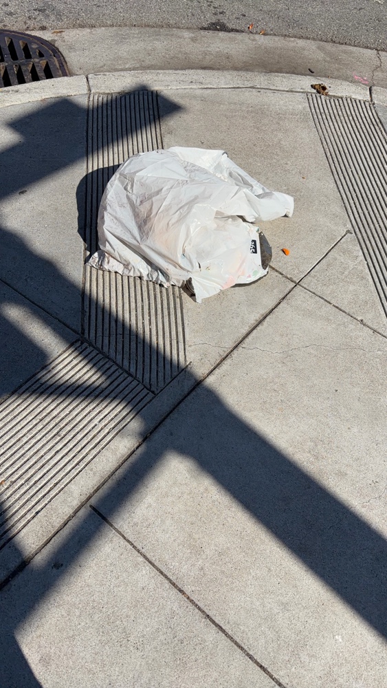 Photo attached to case 202000233050