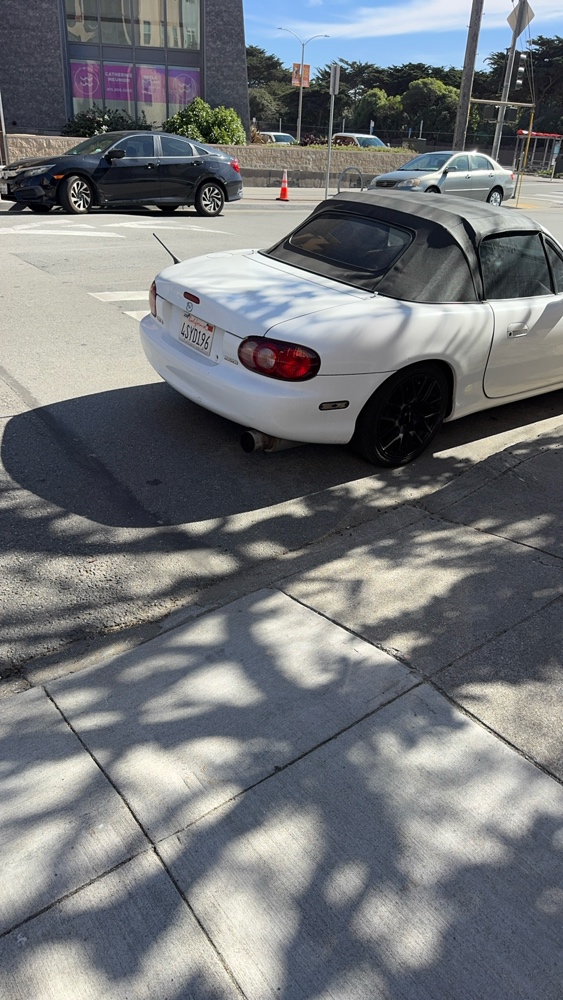 Photo attached to case 202000233110