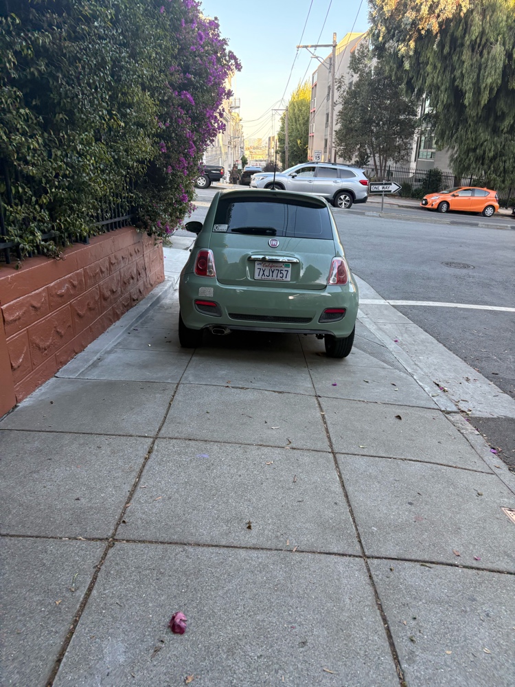Photo attached to case 202000234114