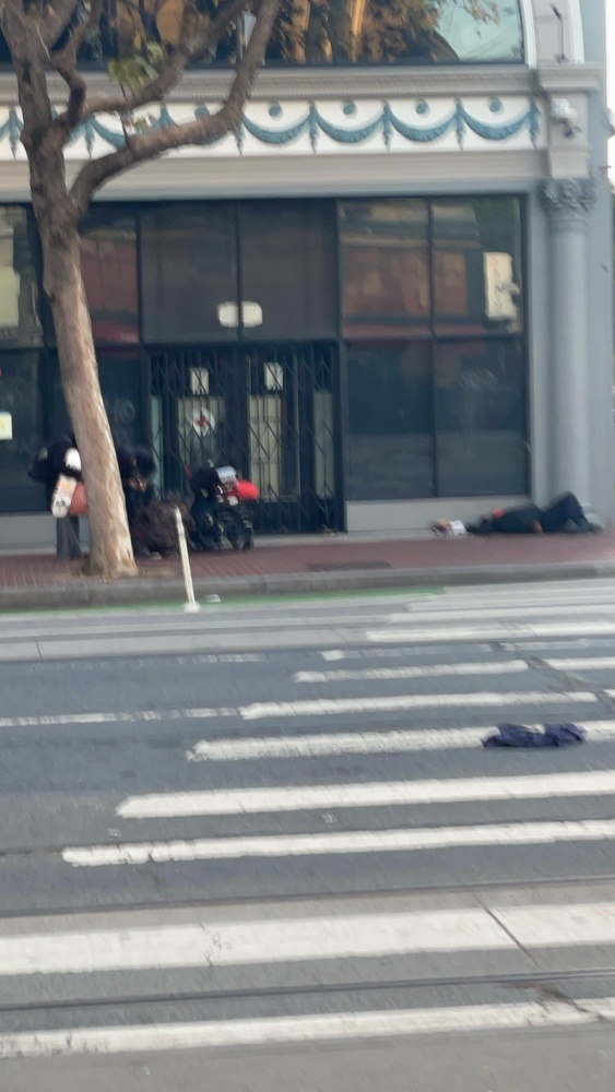 Photo attached to case 202000235330