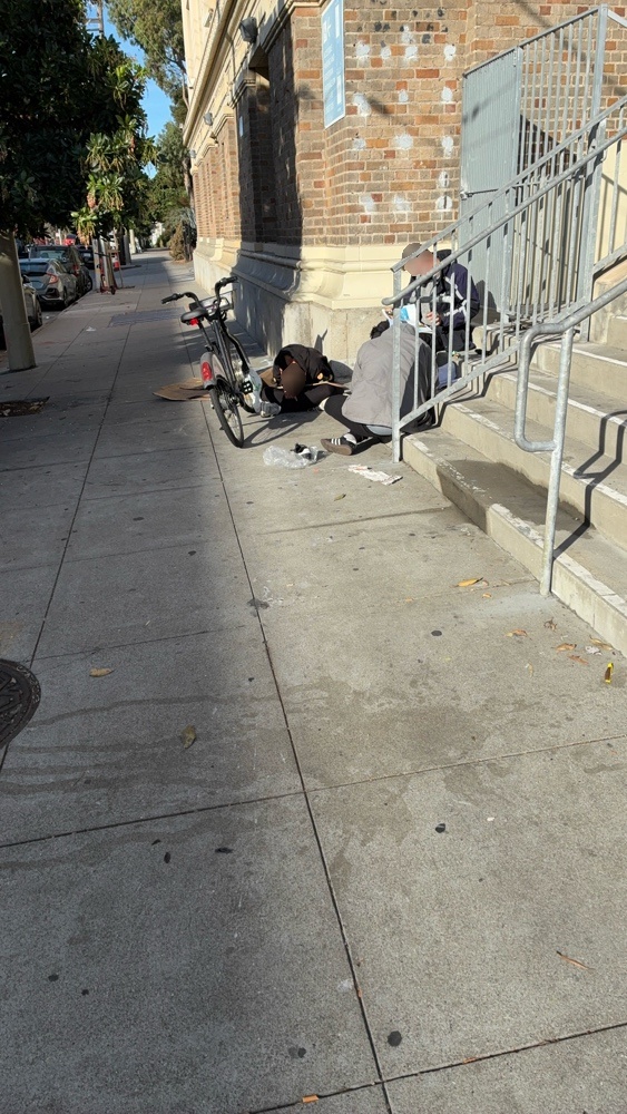Photo attached to case 202000235903
