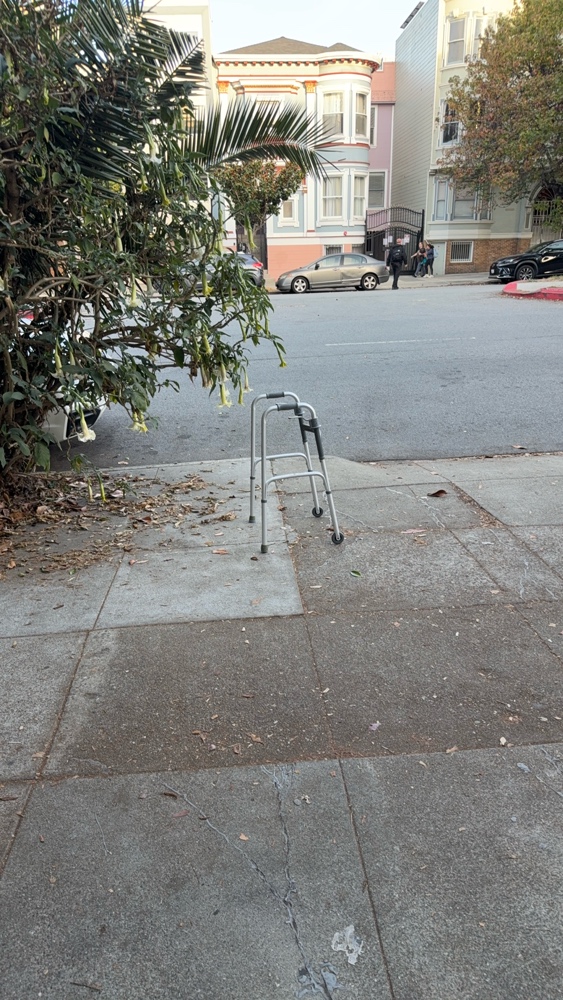 Photo attached to case 202000237640