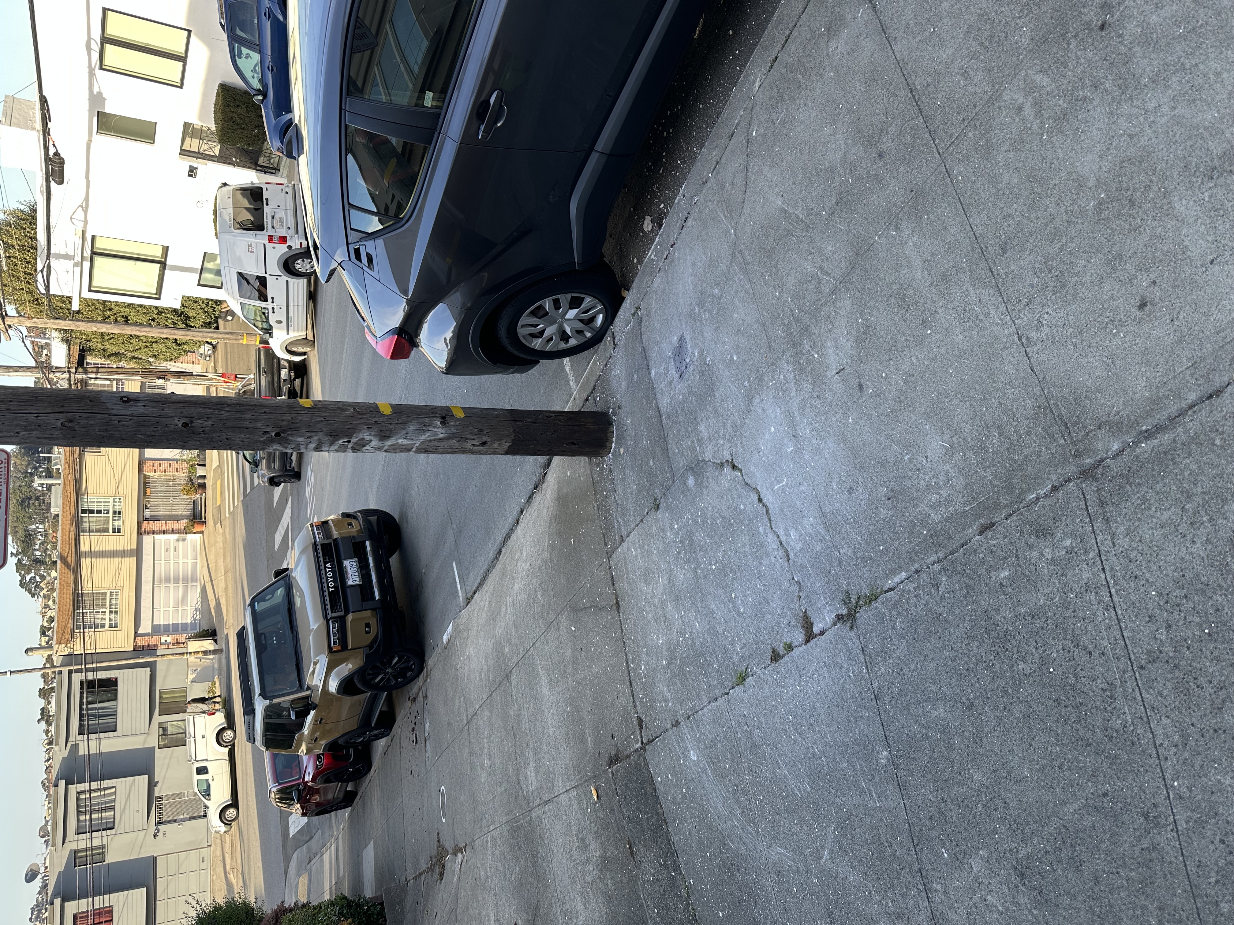 Photo attached to case 202000237798