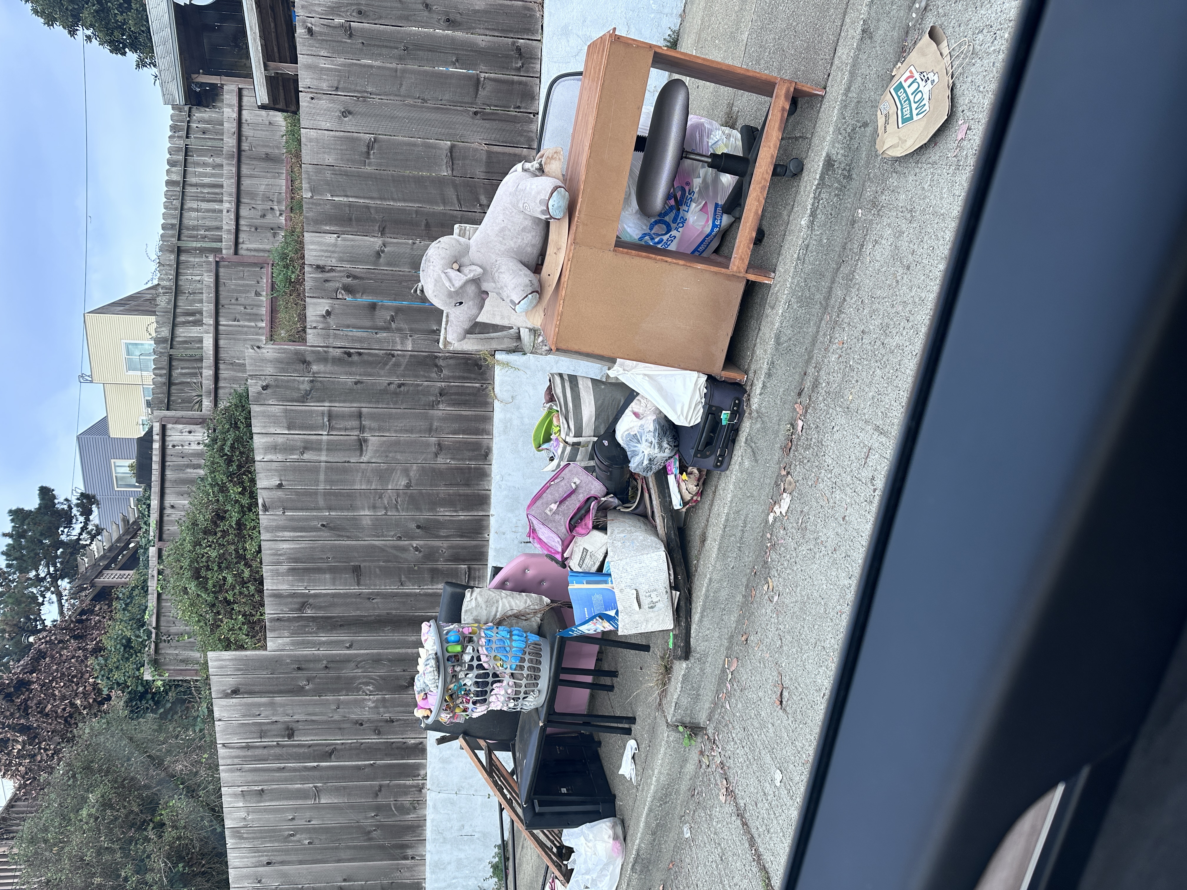 Photo attached to case 202000239890