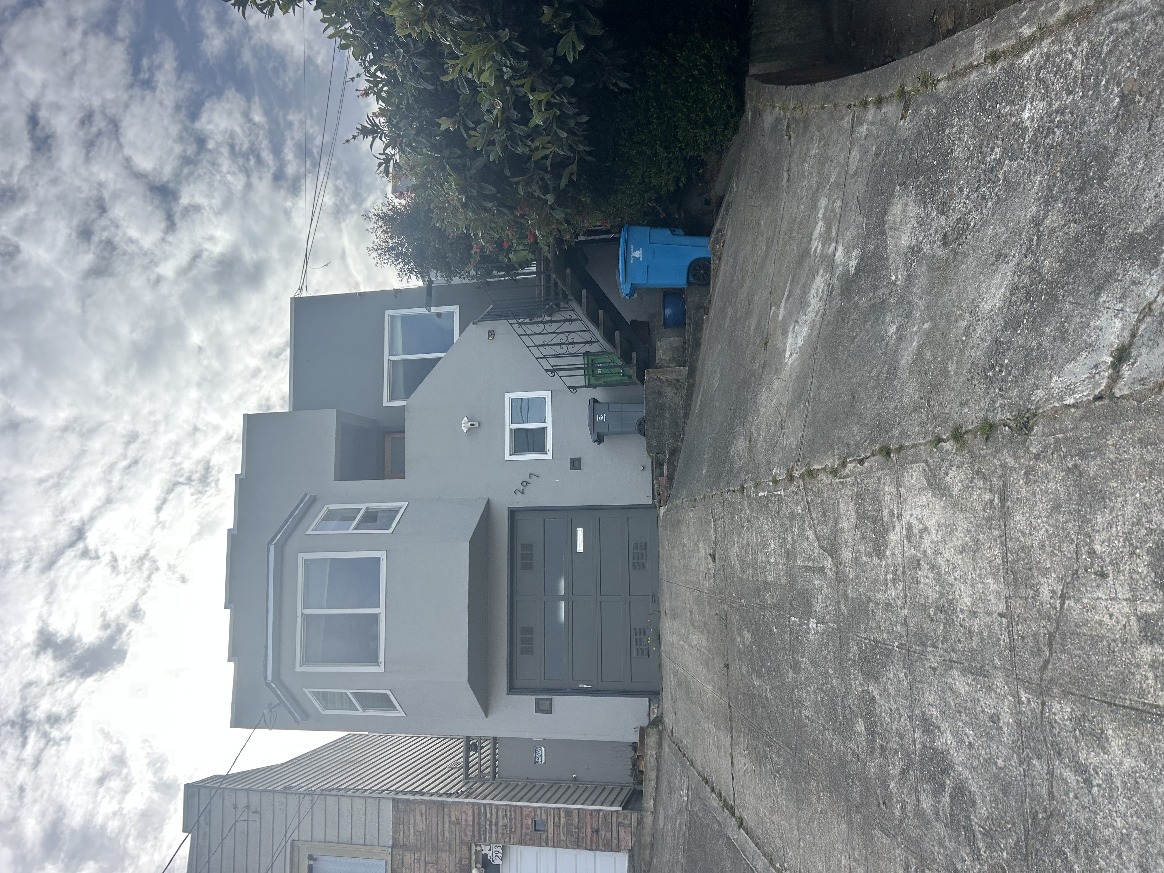 Photo attached to case 202000240633